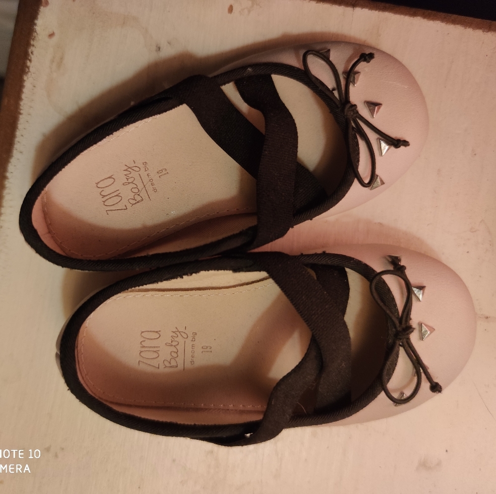 NWOT Zara baby ballet flats